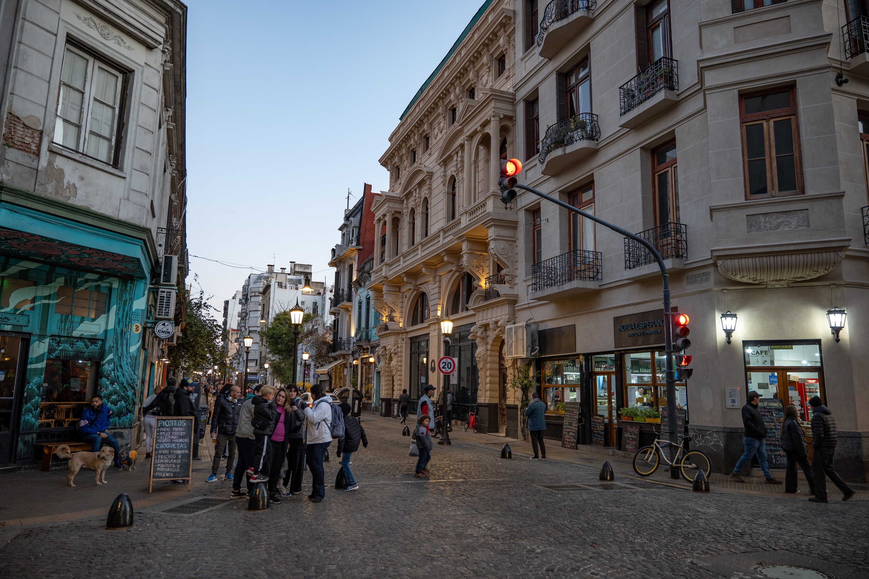 Our First Time in South America Part II: Steak and Wine in Buenos Aires, Argentina 🇦🇷🥩🍷